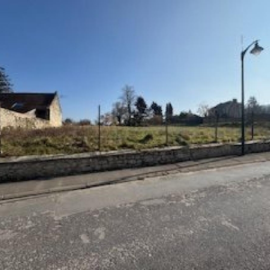 LE VASE IMMOBILIER : Ground | CIRY-SALSOGNE (02220) | 2100.00m2 | 109 000 € 