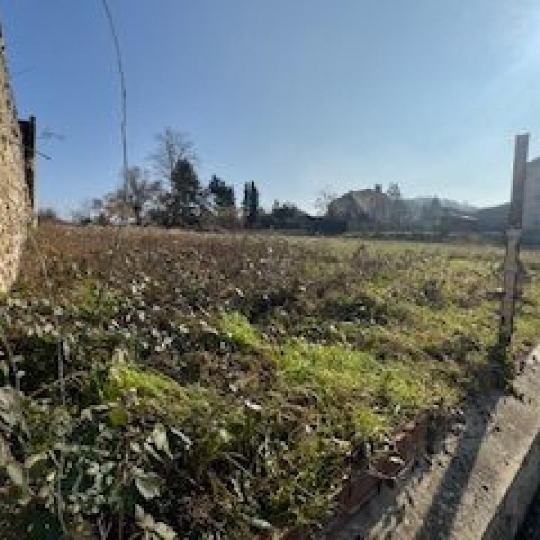  LE VASE IMMOBILIER : Ground | CIRY-SALSOGNE (02220) | 2 100 m2 | 109 000 € 