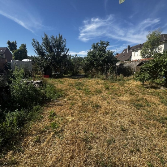  LE VASE IMMOBILIER : Immeuble | SOISSONS (02200) | 274 m2 | 213 000 &euro; 