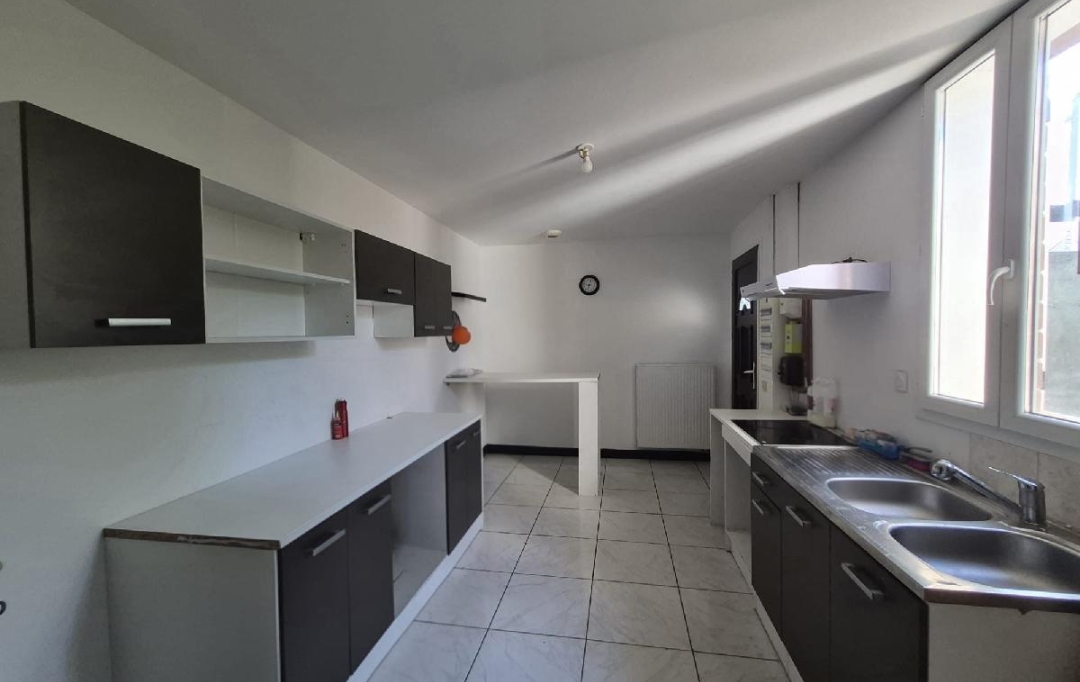 LE VASE IMMOBILIER : Maison / Villa | VILLENEUVE-SAINT-GERMAIN (02200) | 128 m2 | 1 060 &euro; 