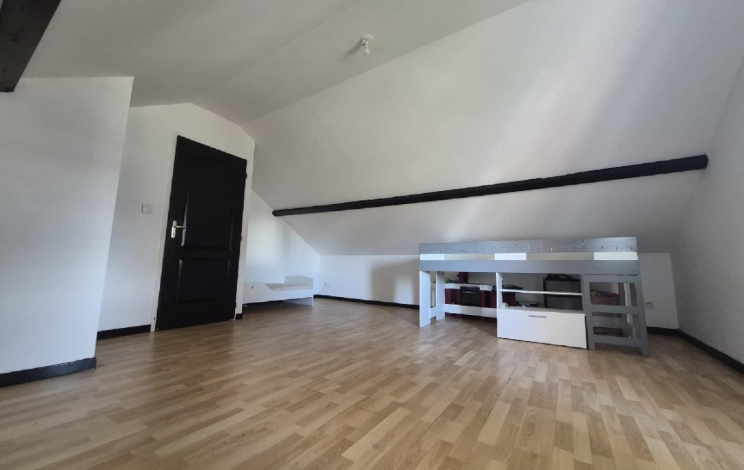 LE VASE IMMOBILIER : Maison / Villa | VILLENEUVE-SAINT-GERMAIN (02200) | 128 m2 | 1 060 &euro; 