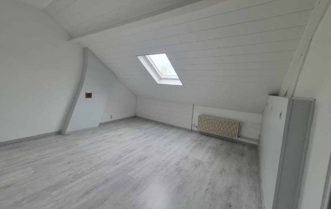 LE VASE IMMOBILIER : Appartement | VENIZEL (02200) | 61 m2 | 615 &euro; 