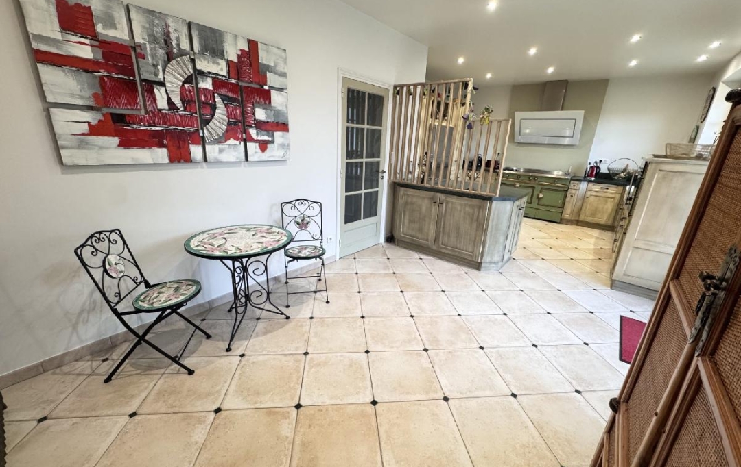 LE VASE IMMOBILIER : Maison / Villa | SOISSONS (02200) | 195 m2 | 819 000 € 
