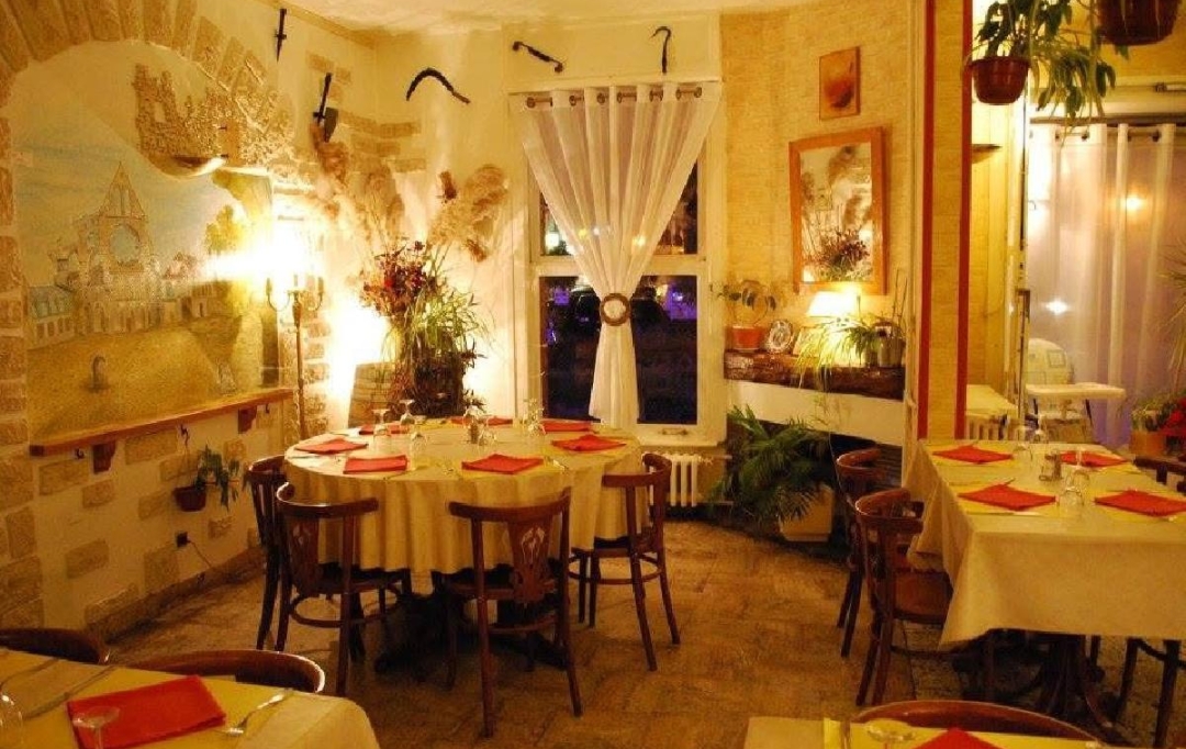 LE VASE IMMOBILIER : Other | VIC-SUR-AISNE (02290) | 251 m2 | 99 000 € 