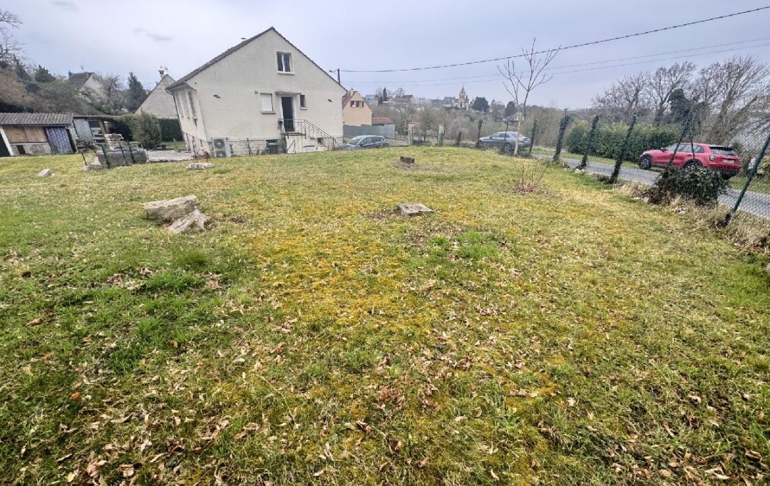 LE VASE IMMOBILIER : Ground | SOISSONS (02200) | 500 m2 | 34 500 € 