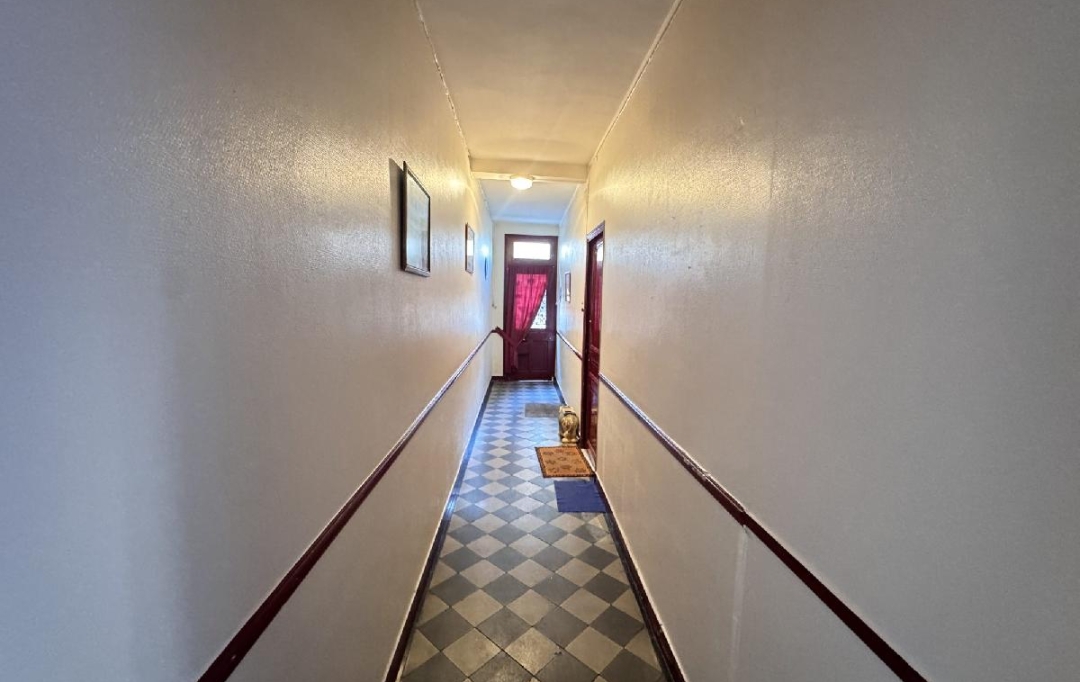 LE VASE IMMOBILIER : Immeuble | SOISSONS (02200) | 168 m2 | 254 000 € 