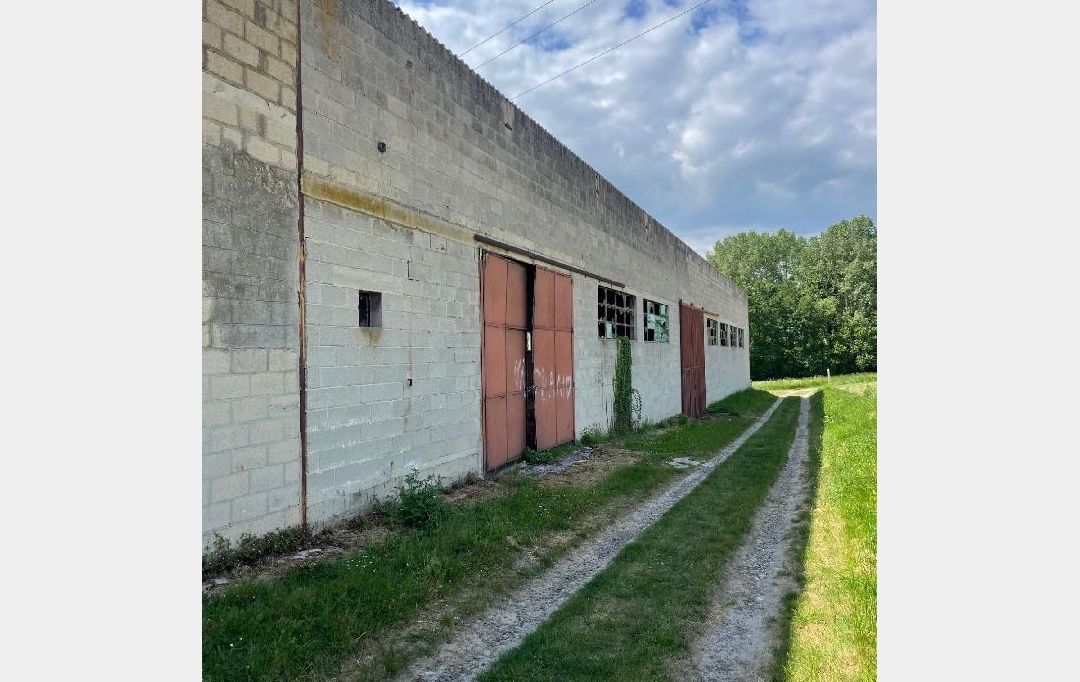 LE VASE IMMOBILIER : Local / Bureau | COUCY-LE-CHATEAU-AUFFRIQUE (02380) | 917 m2 | 120 000 € 