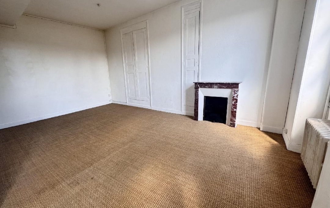 LE VASE IMMOBILIER : Appartement | VIC-SUR-AISNE (02290) | 50 m2 | 69 000 € 