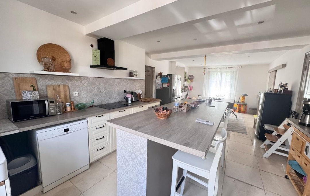 LE VASE IMMOBILIER : Maison / Villa | SAINT-CHRISTOPHE-A-BERRY (02290) | 293 m2 | 275 000 € 