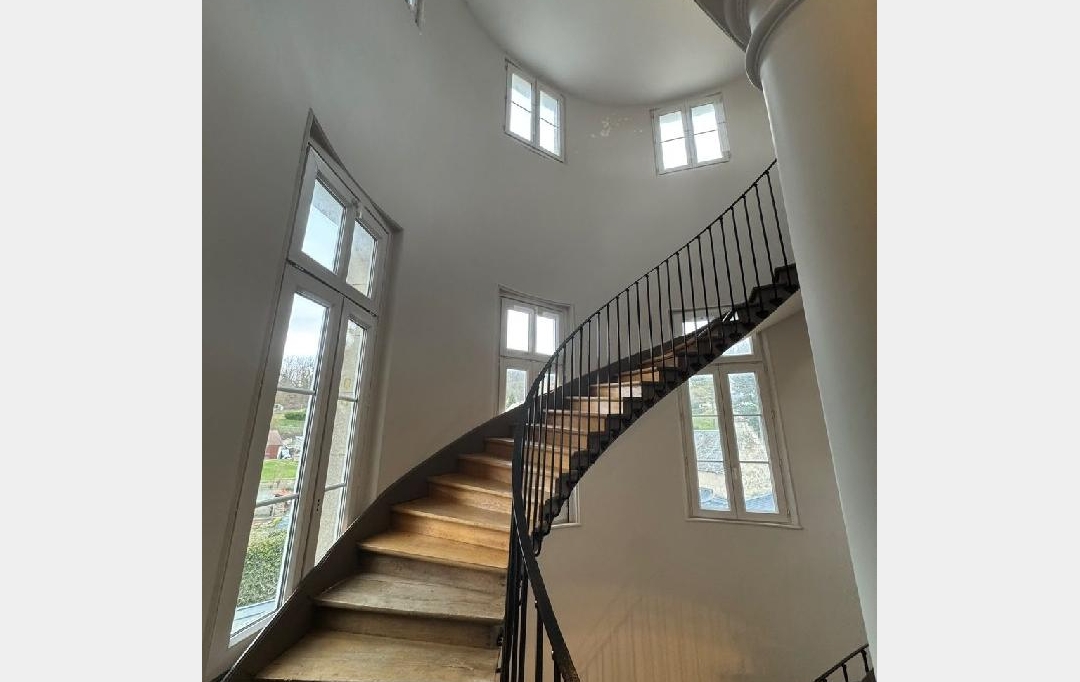 LE VASE IMMOBILIER : Immeuble | VAILLY-SUR-AISNE (02370) | 457 m2 | 819 000 &euro; 