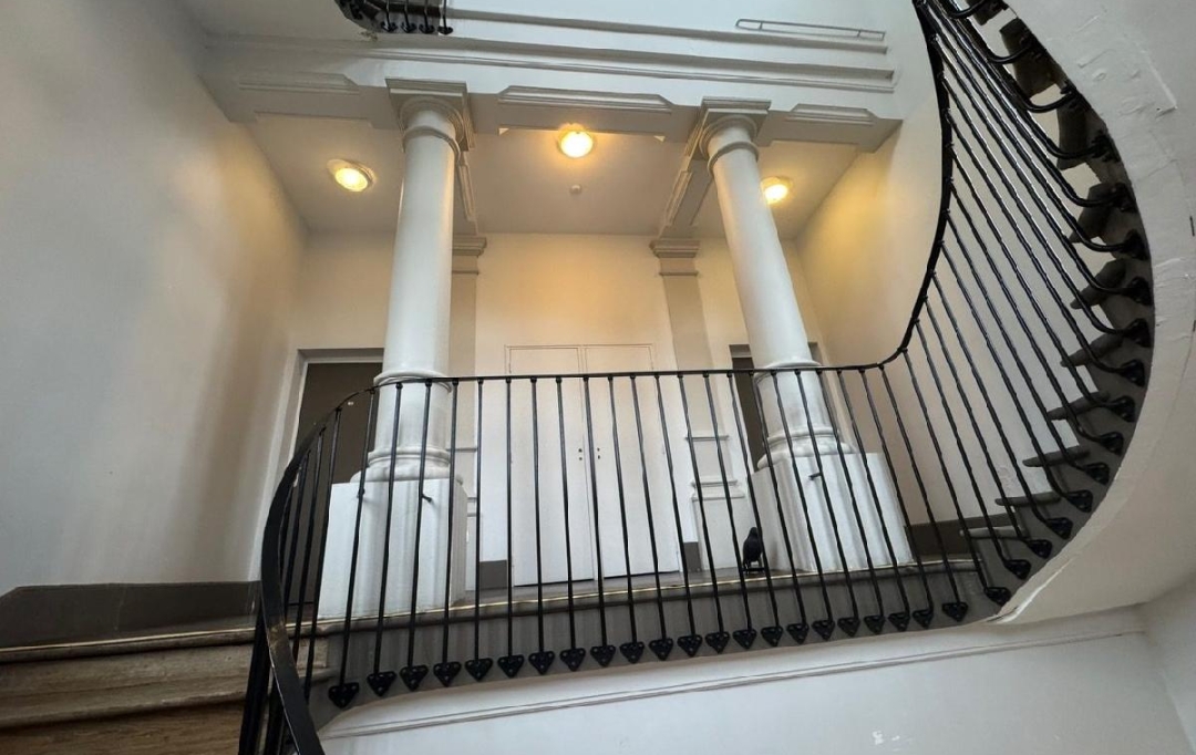LE VASE IMMOBILIER : Immeuble | VAILLY-SUR-AISNE (02370) | 457 m2 | 819 000 &euro; 