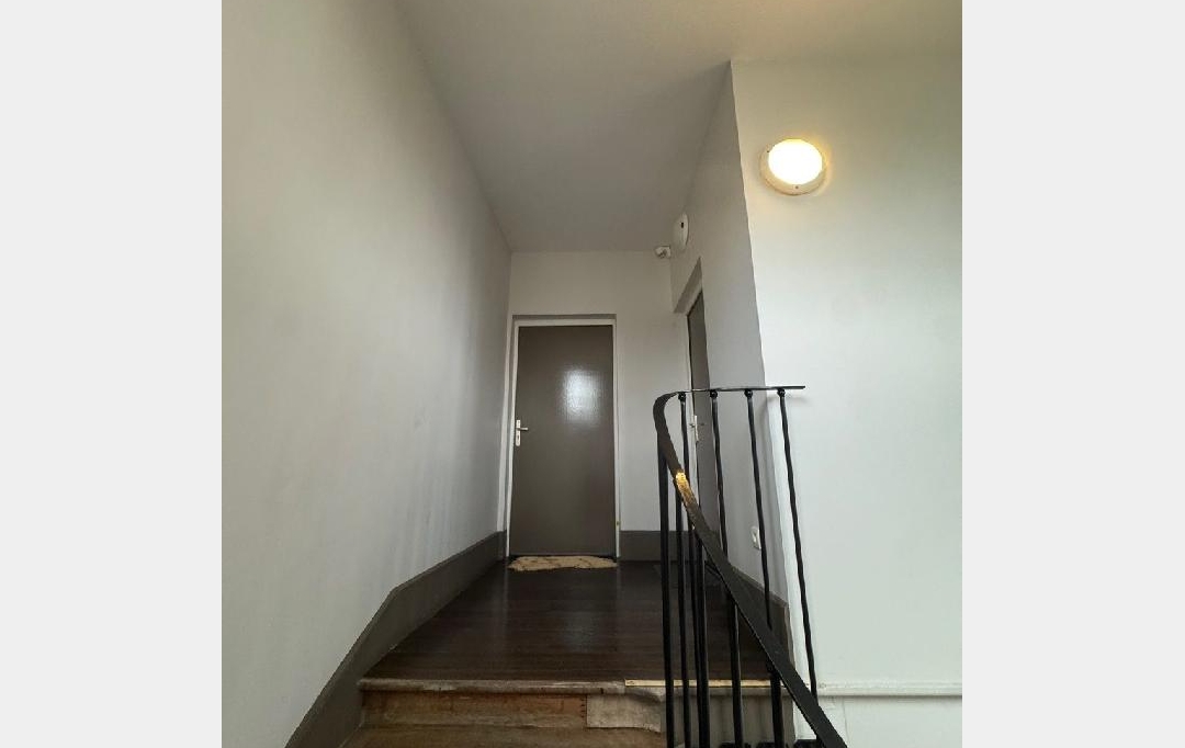 LE VASE IMMOBILIER : Immeuble | VAILLY-SUR-AISNE (02370) | 457 m2 | 819 000 &euro; 