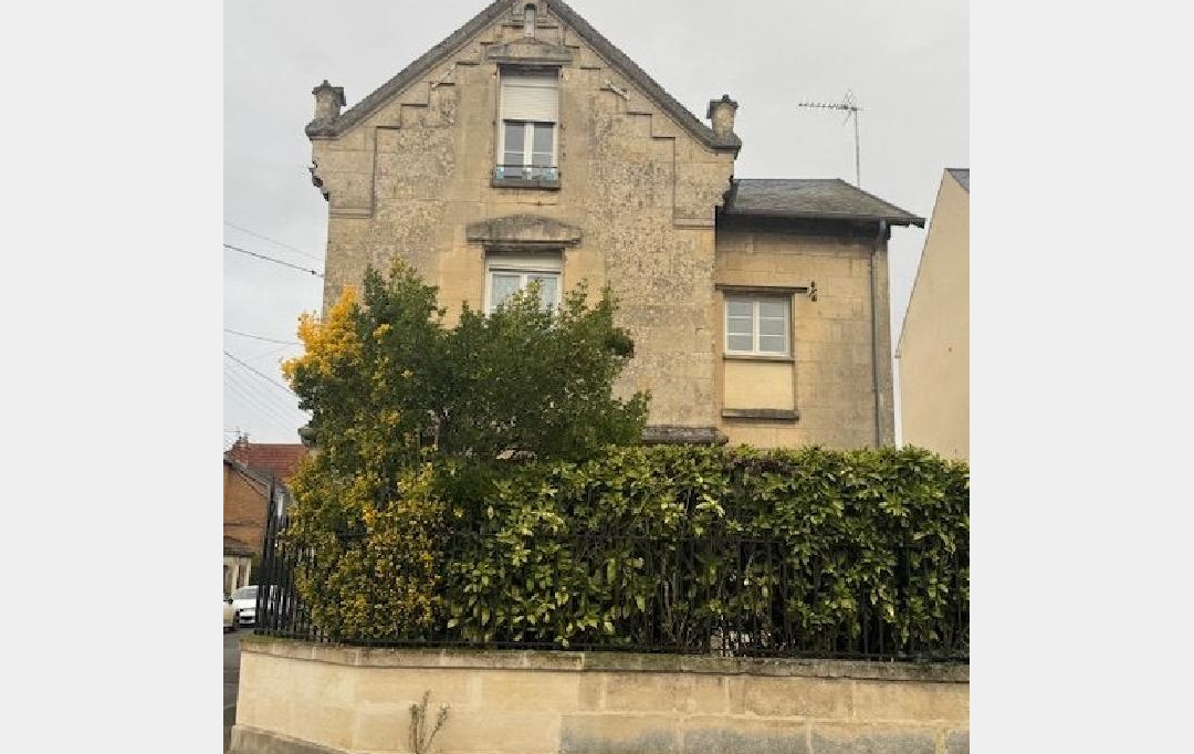 LE VASE IMMOBILIER : Immeuble | SOISSONS (02200) | 180 m2 | 305 000 &euro; 