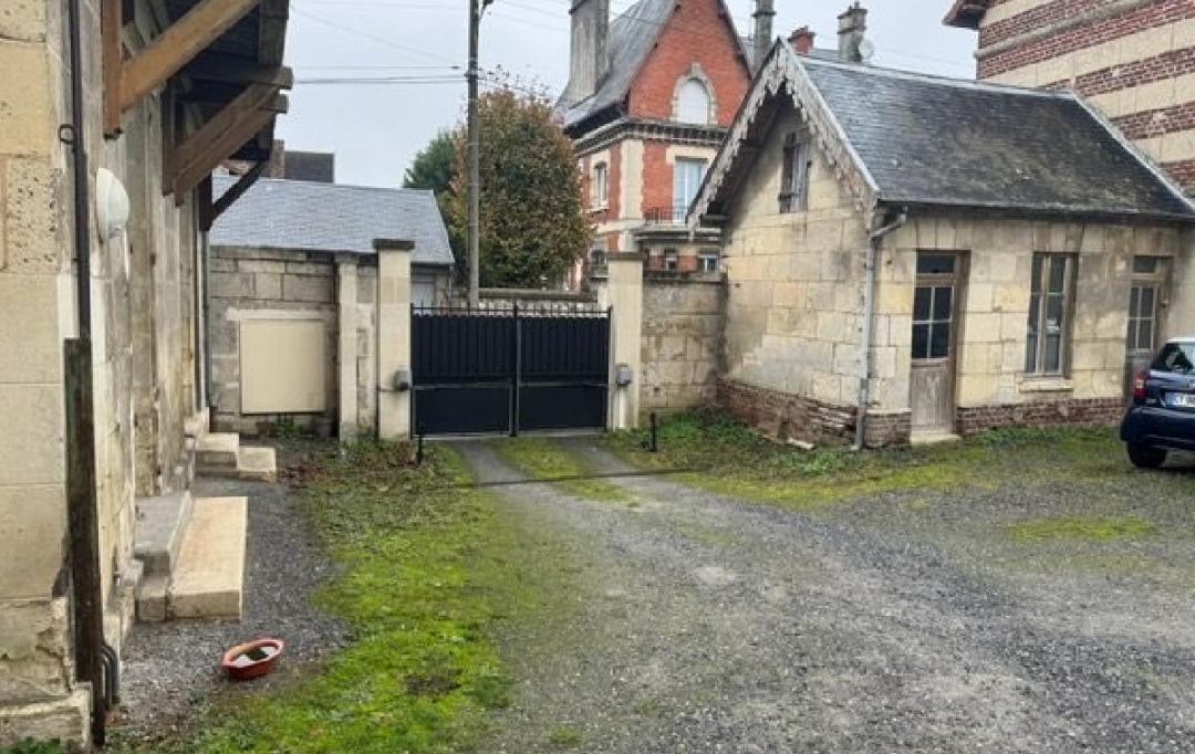 LE VASE IMMOBILIER : Immeuble | SOISSONS (02200) | 180 m2 | 305 000 &euro; 