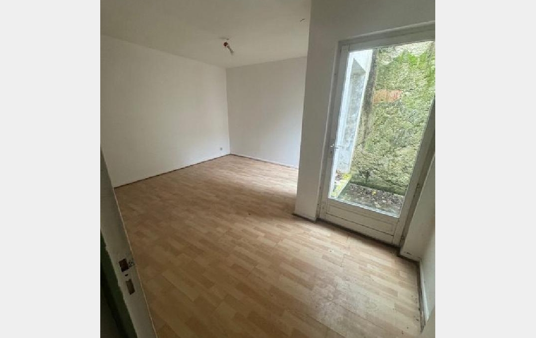 LE VASE IMMOBILIER : Immeuble | CHATEAU-THIERRY (02400) | 455 m2 | 462 000 &euro; 