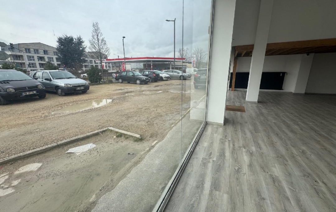 LE VASE IMMOBILIER : Local / Bureau | SOISSONS (02200) | 154 m2 | 125 000 &euro; 