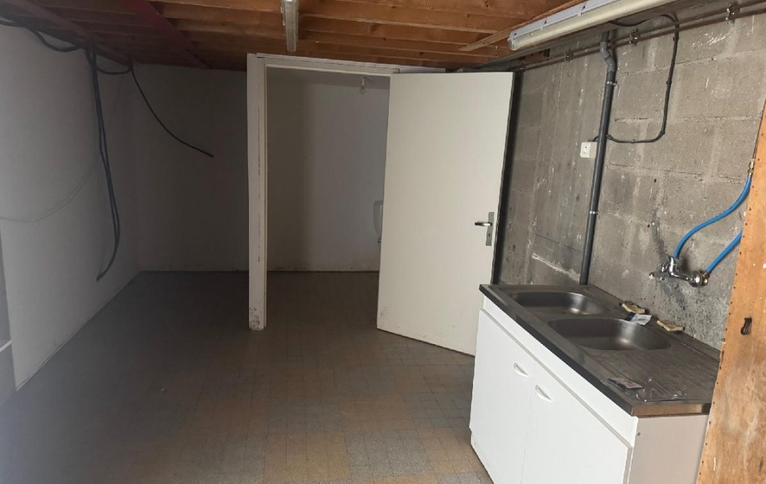 LE VASE IMMOBILIER : Local / Bureau | SOISSONS (02200) | 154 m2 | 125 000 &euro; 
