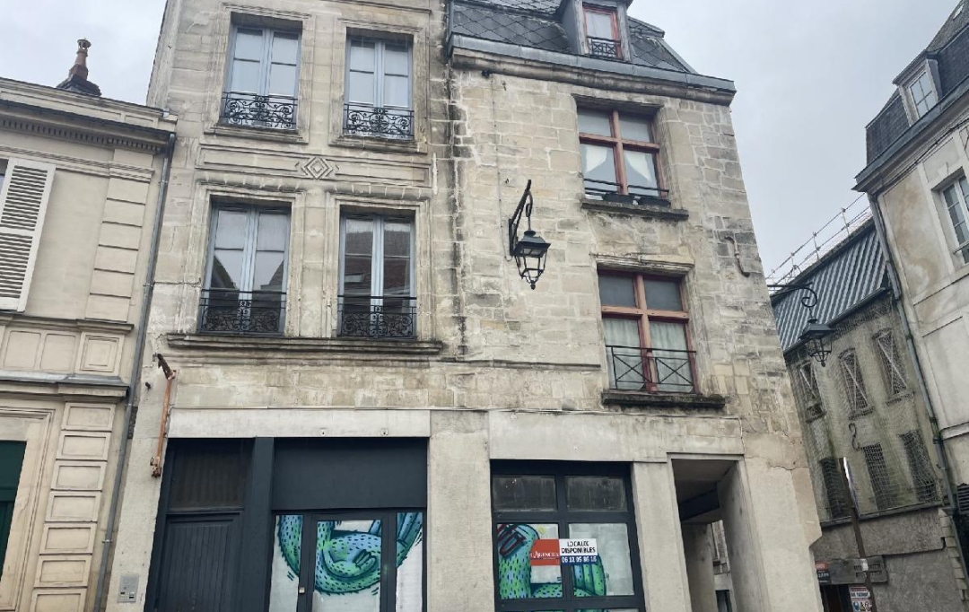 LE VASE IMMOBILIER : Immeuble | LAON (02000) | 340 m2 | 285 000 &euro; 