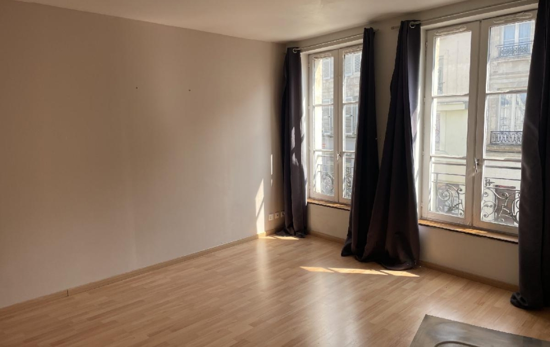 LE VASE IMMOBILIER : Immeuble | LAON (02000) | 340 m2 | 285 000 &euro; 