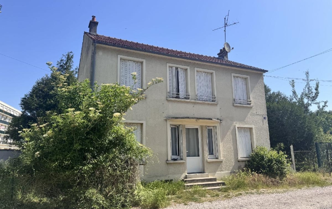 LE VASE IMMOBILIER : Immeuble | SOISSONS (02200) | 96 m2 | 254 000 &euro; 