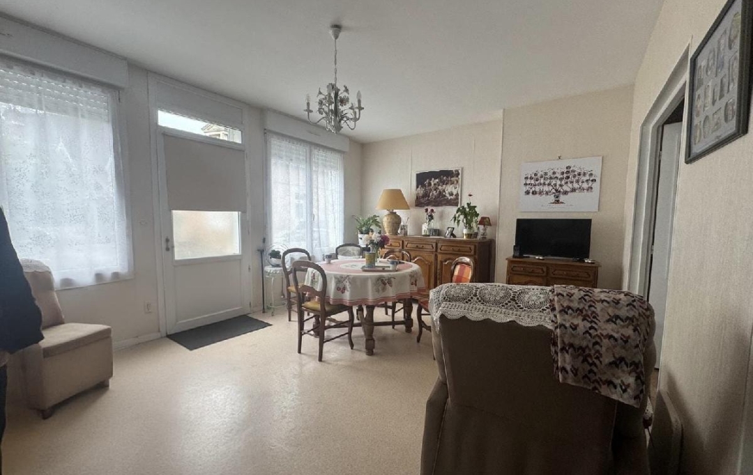 LE VASE IMMOBILIER : Immeuble | SOISSONS (02200) | 158 m2 | 244 000 &euro; 