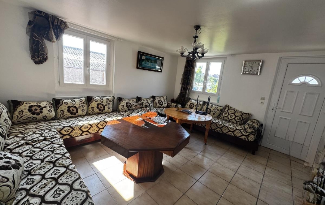 LE VASE IMMOBILIER : Immeuble | SOISSONS (02200) | 274 m2 | 213 000 &euro; 