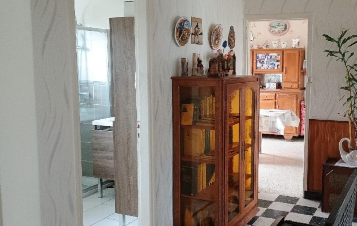 Maison SAINS-RICHAUMONT 85 m2 104 000 € Maison SAINS-RICHAUMONT 85 m2 104 000 €